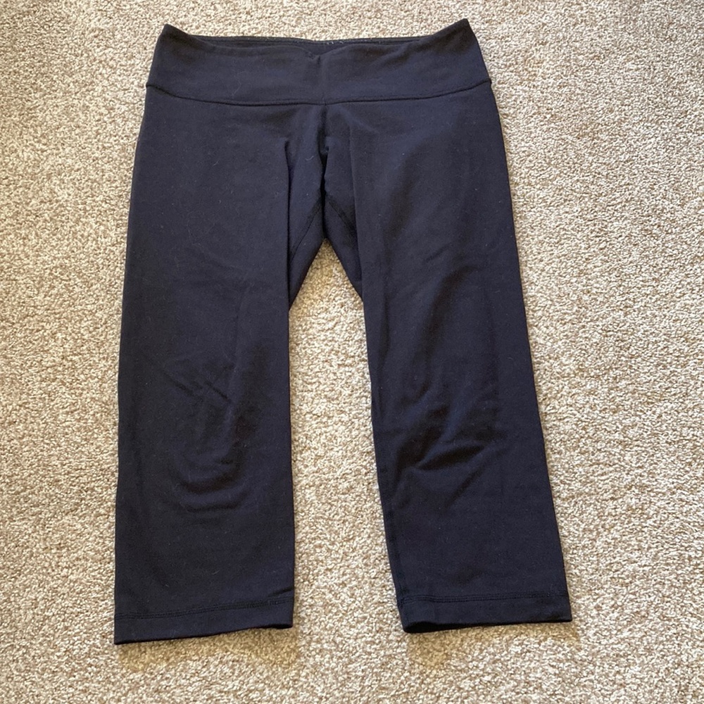 Lululemon Black Original Wunder Under 21” Mid-rise Crops—Luon